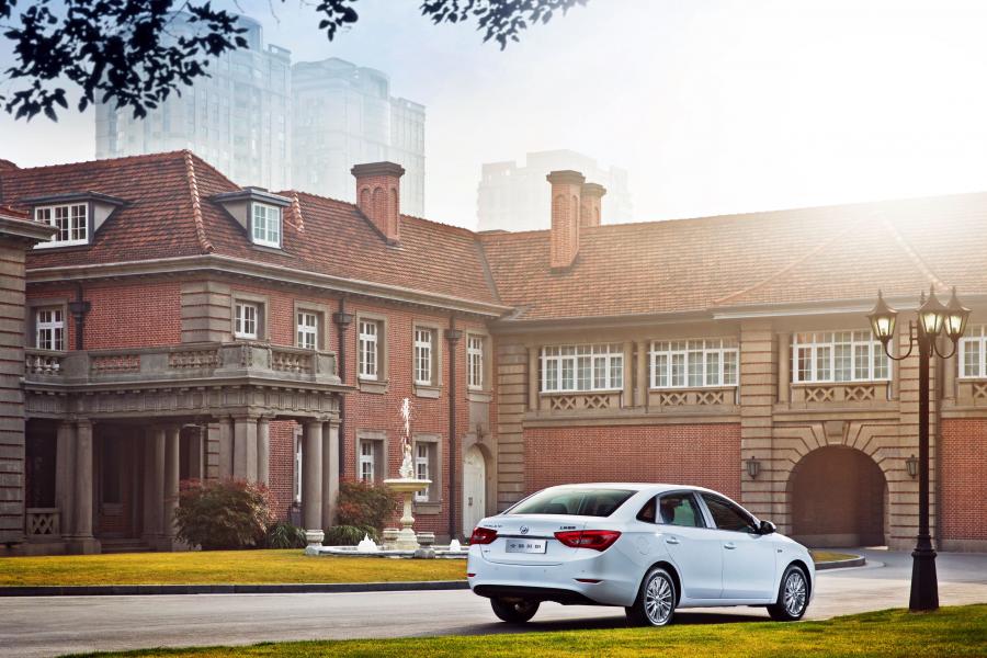  Buick Excelle GT 2015 года  (фото 16 из 19)